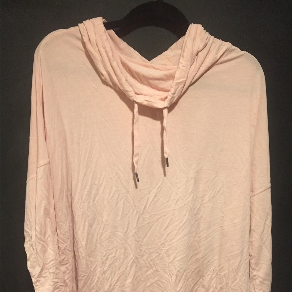 Cowl neck hooded 3/4 sleeve